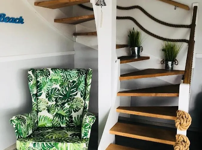 Nadmorski Zaulek Jastrzębia Góra